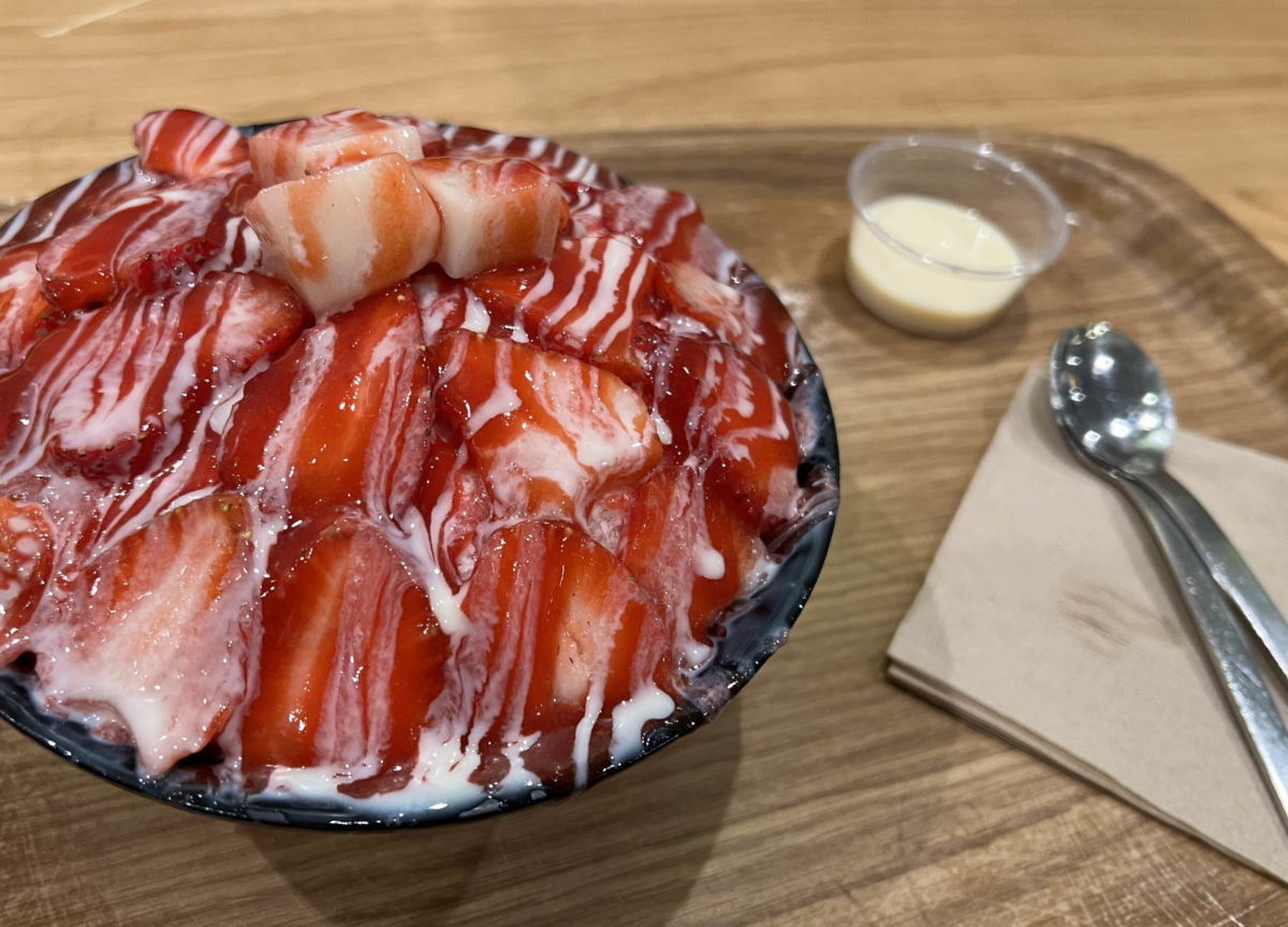 Strawberry Bingsoo at Sul & Beans