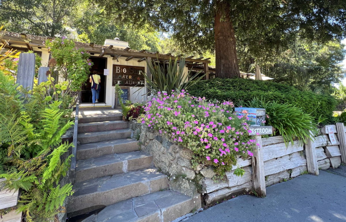 The charming entrance to the Big Sur Bakery